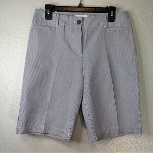 Talbots Seersucker Blue/White Pin Striped Bermuda Short Size 6